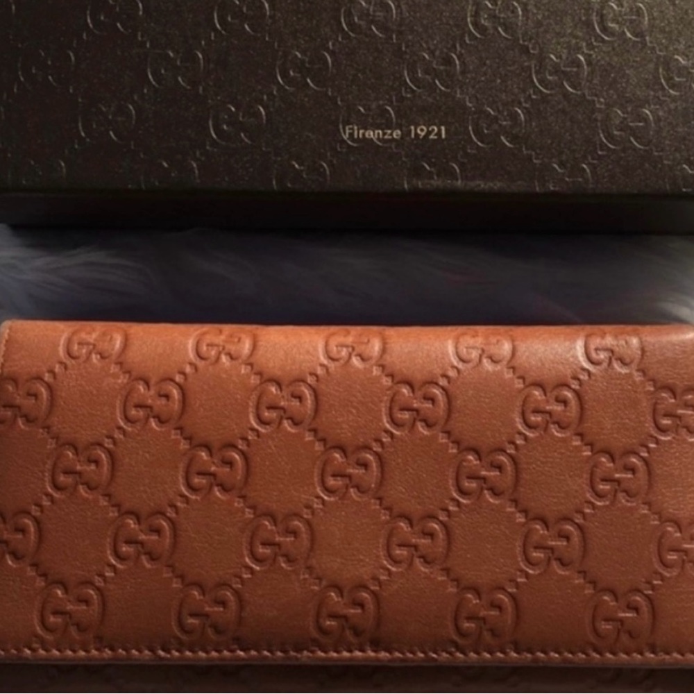 Gucci wallet